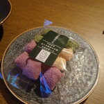 ROKU KYOTO LXR Hotels&Resorts - お部屋のお菓子