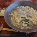 手打ちうどんそば砂川庵甚五郎 - 