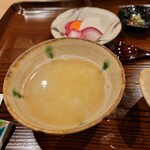 勢麟 - 食事はフグ雑炊、最初はあっさり塩だけ、フグの出汁が美味しい、熱々でさらさらと食べられない