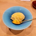 勢麟 - アイスクリームマシンで作った自家製ミルクアイスにオールドボトルのコニャックを垂らして