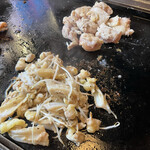 Tsukishima Monja Moheji - 