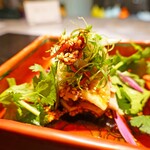 沙龍 - 三河赤鶏　口水鶏