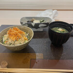 光円 - 芹と桜海老と白子の炊き込みご飯