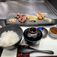 神戸牛 鉄板焼 リオ 大阪御堂筋店 -  神戸牛 鉄板焼 リオ 大阪御堂筋店 -