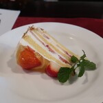 くいしんぼー山中 - イチゴのショートケーキ