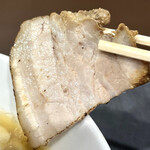 手打ち 蓮 - 脂身もあるチャーシューはトロトロ✨