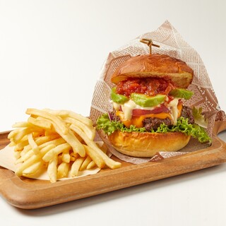 ヒルズカフェ スペース_0