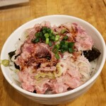 塩そば専門店 桑ばら - ネギトロ丼と全粒粉平打ち麺の塩かけそばの定食