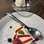 黒毛和牛焼肉 白か黒 - 