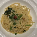 イタリア料理＆バール たんと - 春菊のオイルパスタ 1,300円