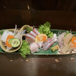 かもめ食堂 - 刺し身の盛合せ