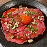 黒毛和牛焼肉 白か黒 - 