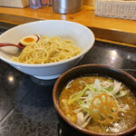 麺処 蓮海 - 「まぐろ豚骨醤油つけ麺」800円