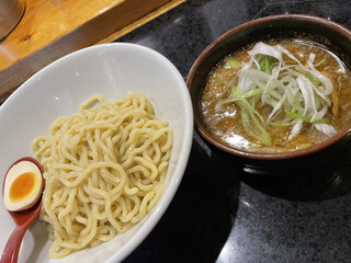 Mendokoro Hasumi - まぐろ豚骨醤油つけ麺