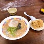 丸星ラーメン - セット全容