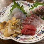 金町製麺 - 刺身の盛り合わせ