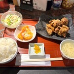 四川・餃子バル PAO2 - 唐揚げランチ+海老チリ3ヶ（250円）