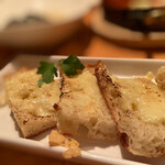 Organic Plus - Focaccia Pizza with Cheese & Honey