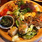 野の葡萄  - 野菜補給が存分にできます