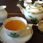 小野原倶楽部 セカンドストリートカフェ - 紅茶はへレンドで