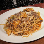 トラットリア ロマーノ - ②牛ひき肉のキノコ、キャベツのボロネーゼソーススパゲッティ