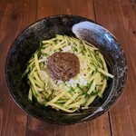 じゃじゃ麺専門店 まるじゃ - 