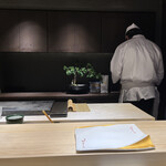 Sushi Soukai - 大将おひとりで板場を切り盛り。スタッフは多いです。
