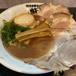 豚骨中華そば がんたれ - 特製濃厚中華 玉子付き ¥1.180(税込)