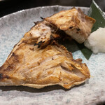 とも - ワラサのカマ塩焼き