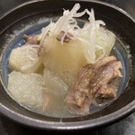 とも - 牛すじ大根（お通し）