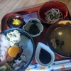 つるや食堂 - 地イカとアカモクとバイ貝の丹後お宝丼