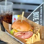 J.S. BURGERS CAFE - 