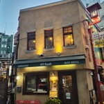 イーストヴィレッジ - 