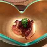 鮨 銀座 おのでら - タコの柔らか煮