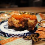 薪鳥新神戸 - 秋田 高原比内地鶏 おび + ハリッサ