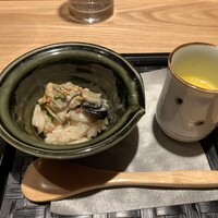 鮨 あさひ - 牡蠣の小丼と出汁のマリアージュ