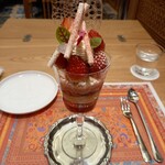 水信ブルック＆ファクトリー - いちごパフェ(数量限定)