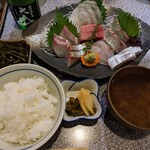 魚佐 - お刺身盛り合わせ定食