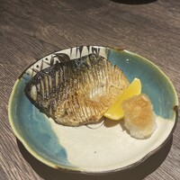 日本酒と創作懐石 恵比寿ちょこっと - サバの炭火焼き