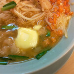 顎で喰らえ - バター投下