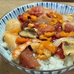 さか井 - ミックス丼（海苔をのせる前）