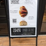 PARKER HOUSE BUTTER ROLL - 外のメニュー