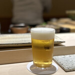 鮨 西崎 - ビールで乾杯。