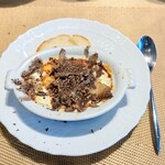 La Brianza - トリュフと玉子のオーブン焼き黒トリュフ。定番にして一番人気のスペシャリテメニュー。いつもながら美味しいです