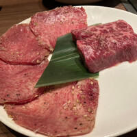 焼肉うしごろ 新宿三丁目店 - 