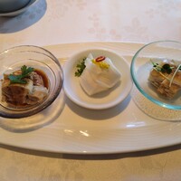 四川豆花飯荘 東京店 - 三種前菜盛り合わせ
