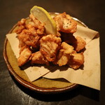 Bacchus Hakuba cafe & bar - 鶏なんこつ唐揚げ