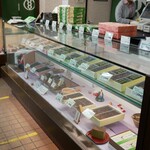 京阪宇治駅前 駿河屋 - 