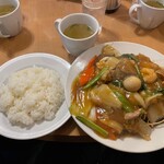 南海飯店 - かたい焼ソバ＋ライス