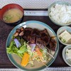 千代 - 料理写真:牛ステーキ定食